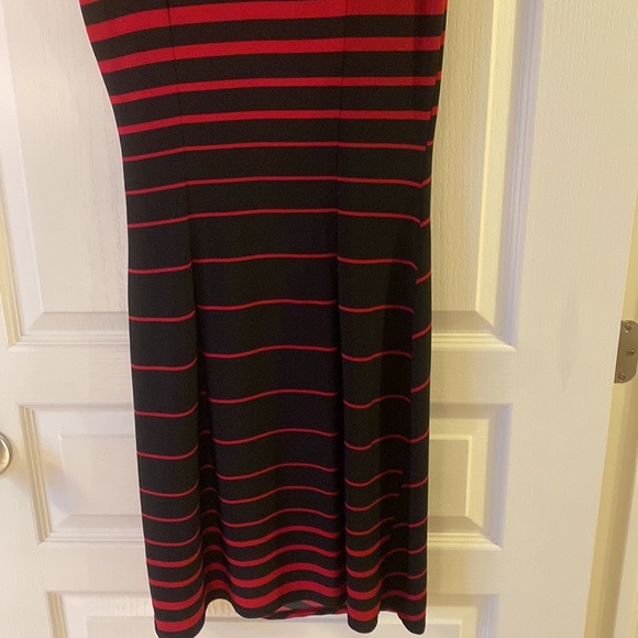 Reitmans black and red dress - Picture 5 of 8
